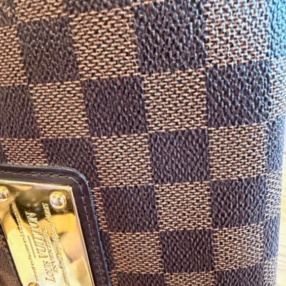Louis Vuitton Eva Clutch Purse - Picture 12 of 16